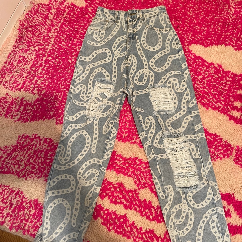 jeans w/chain print all over